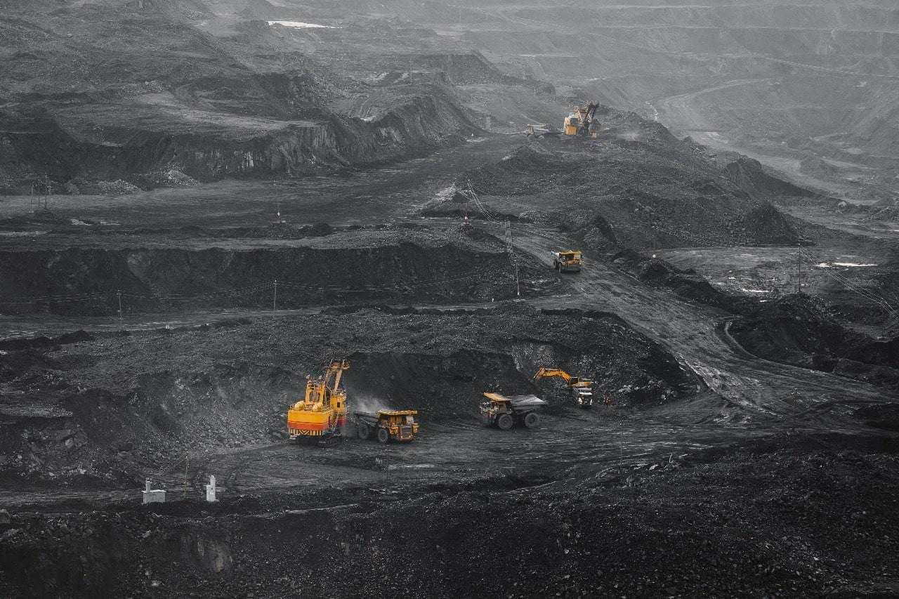Saham Batu Bara Naik Tajam di Tengah Aturan Baru, INDY Sentuh ARA