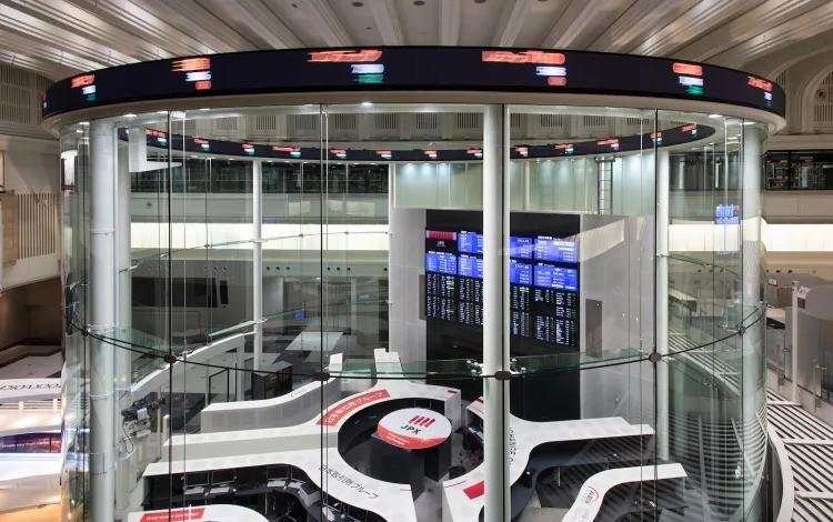 Nikkei Futures Sempat Kena Trading Halt Usai Anjlok Lebih dari 8 Persen