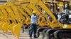 United Tractors (UNTR) Targetkan Penjualan Batu Bara Capai 13,7 Ton di 2025