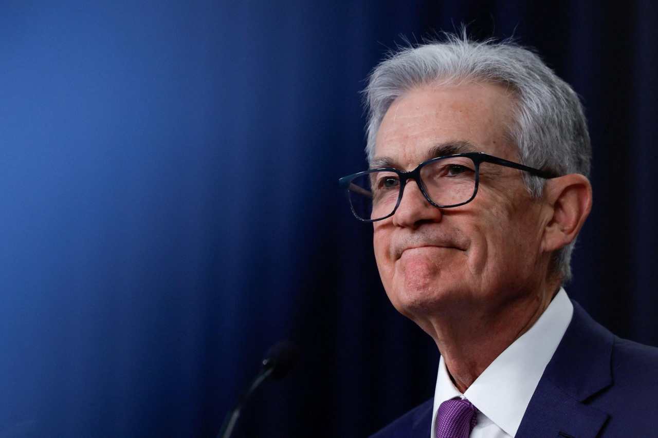 The Fed Wait and See Dampak Tarif Trump Sebelum Buat Kebijakan Suku Bunga