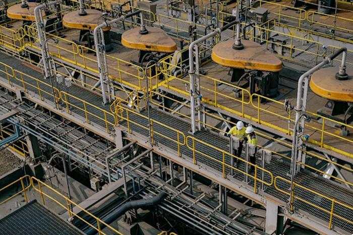 Pengamat Nilai Revisi TKDN Jadi Angin Segar untuk Industri Manufaktur RI