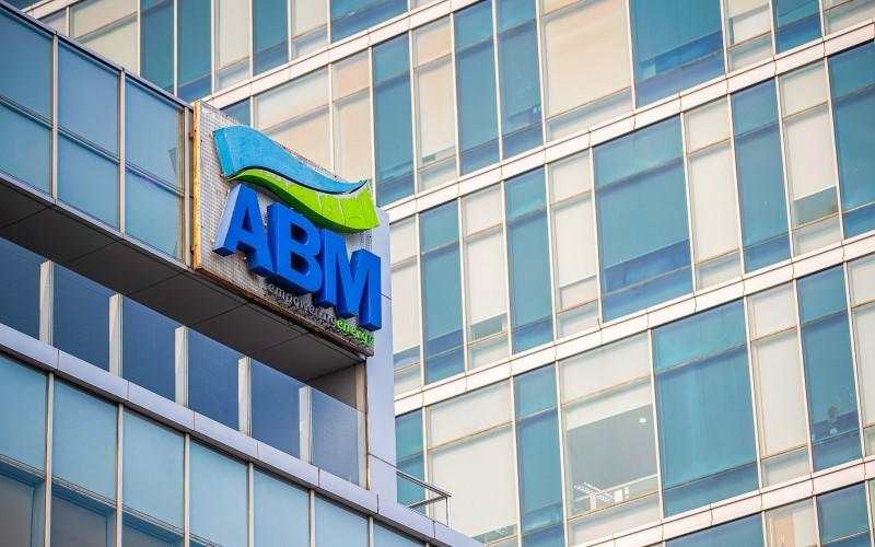 ABMM Cetak Pendapatan USD1,2 Miliar di 2024, Volume Overburden Removal 270,34 BCM