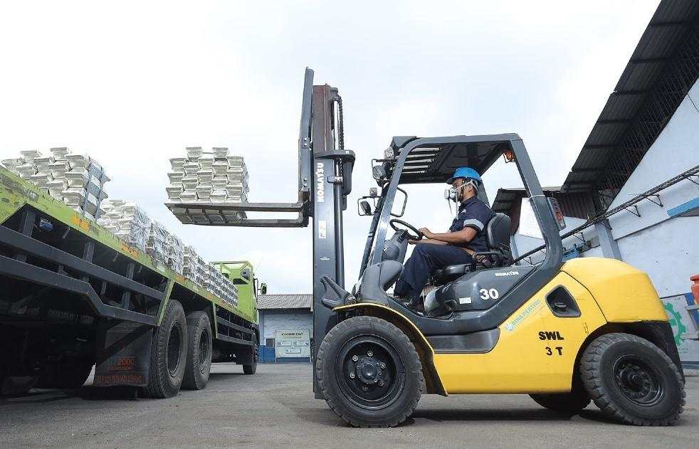 Harga Timah Naik 21,2 Persen, TINS Cetak Laba Rp116,86 Miliar