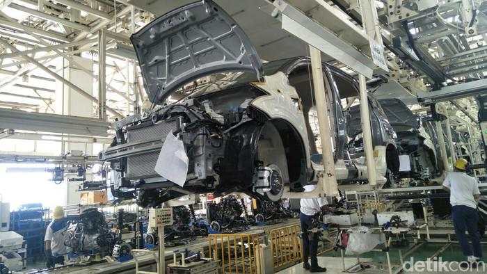 Trump Mau Balas Jepang, Siap Kenakan Tarif Impor Mobil 25%