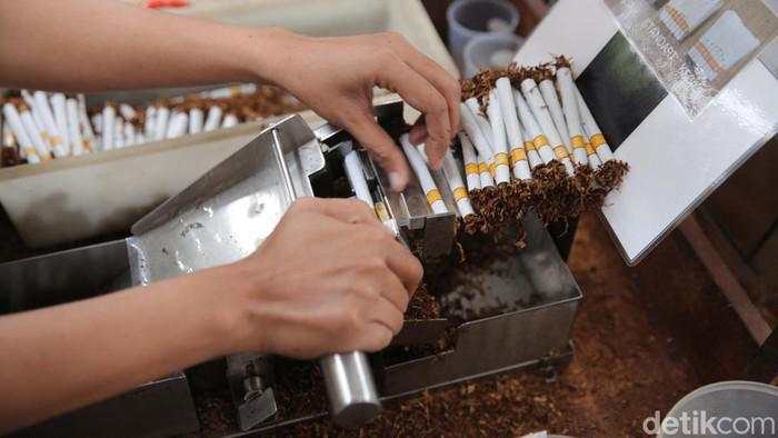 Pemerintah Diminta Tinjau Ulang Kebijakan Cukai Rokok