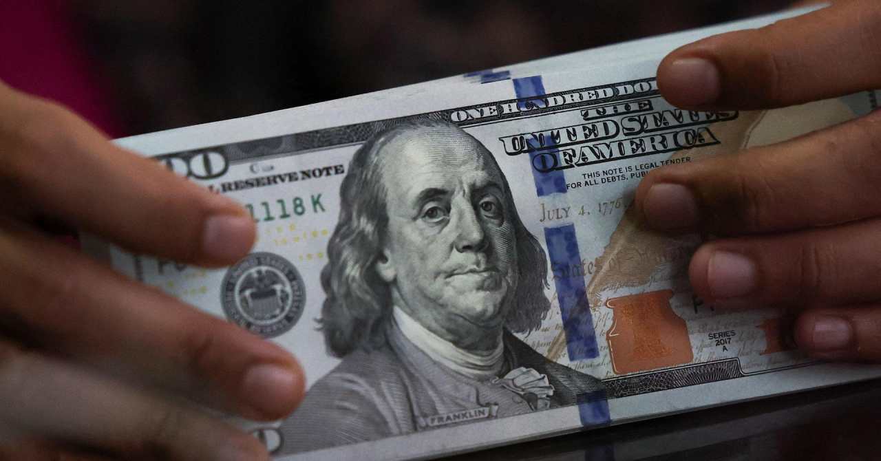 USD chịu áp lực trước dữ liệu kinh tế yếu và bế tắc thương mại