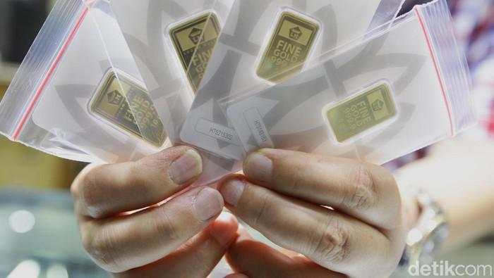 Harga Emas Hari Ini Stagnan Usai Terjun Bebas