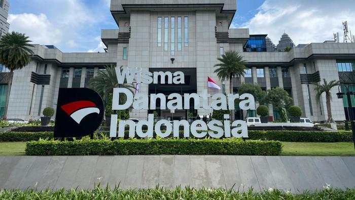 Prabowo Gelar Pertemuan Tertutup di Markas Danantara, Ada Apa?