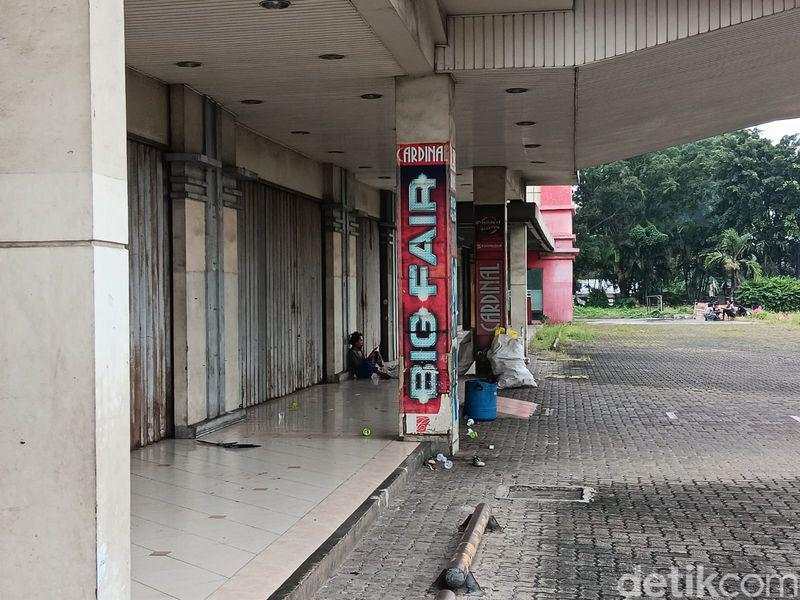 Mal di Bekasi Ini Cuma Buka Setahun Sekali, Selebihnya Mati Suri