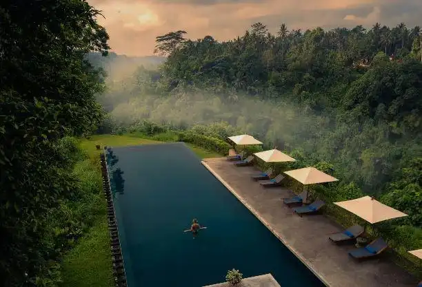 Okupansi Hotel Turun, Begini Strategi Bukit Uluwatu (BUVA) Bertahan di Tengah Turbulensi Pariwisata