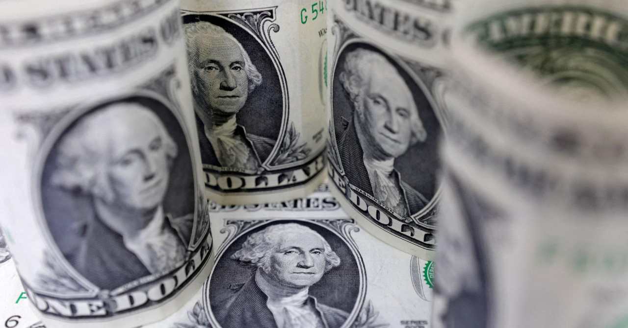 USD chịu áp lực trước rủi ro chính sách thuế và tài khóa
