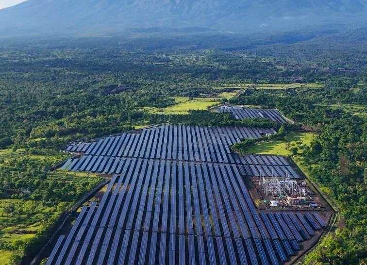 Pasok Listrik Bersih, MedcoEnergi (MEDC) Operasikan PLTS Bali Timur