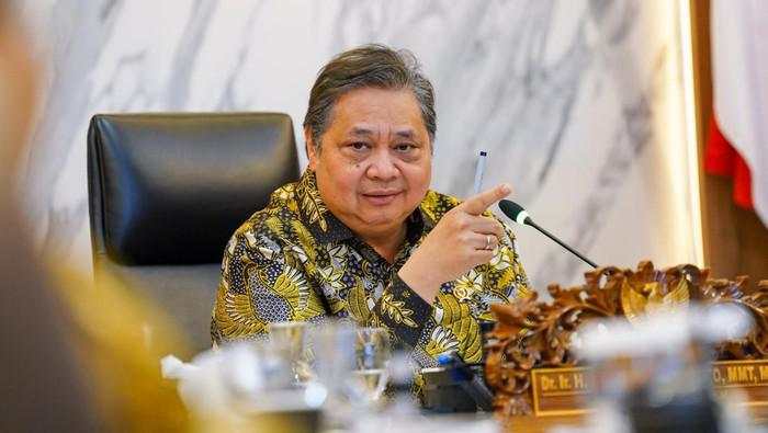 Indeks Keyakinan Konsumen RI Terendah Sejak 2022, Airlangga: Efek Global