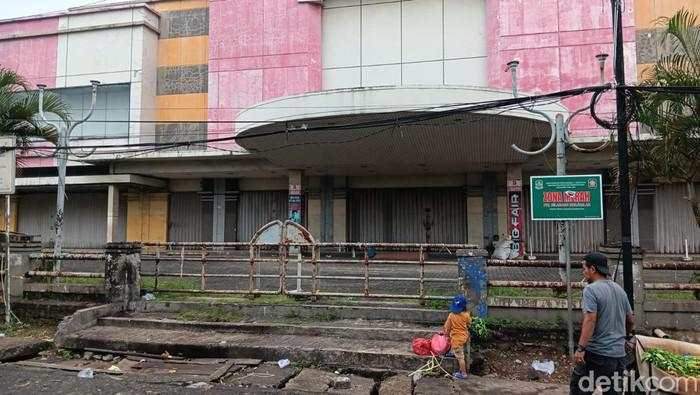 Cuma Buka Setahun Sekali, Mal di Bekasi Ini Jualan Apa?