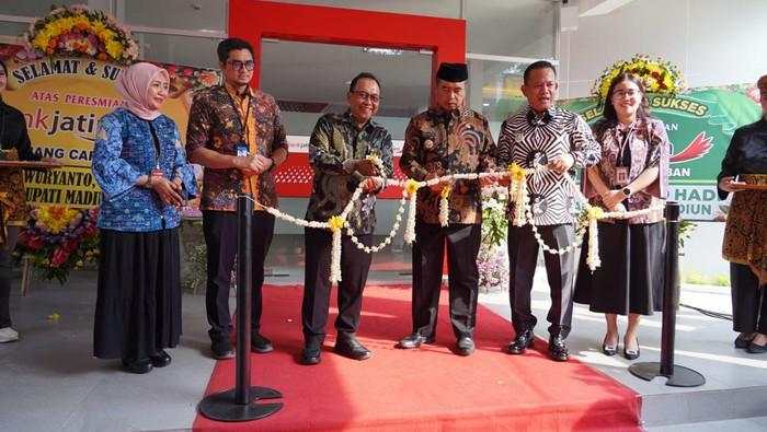 Optimalkan Layanan, Bank Jatim Buka Kantor Cabang Caruban