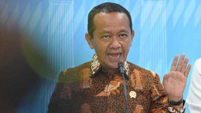 Bahlil Pastikan Industri Panel Surya dan Kabel Dibangun di Kepri