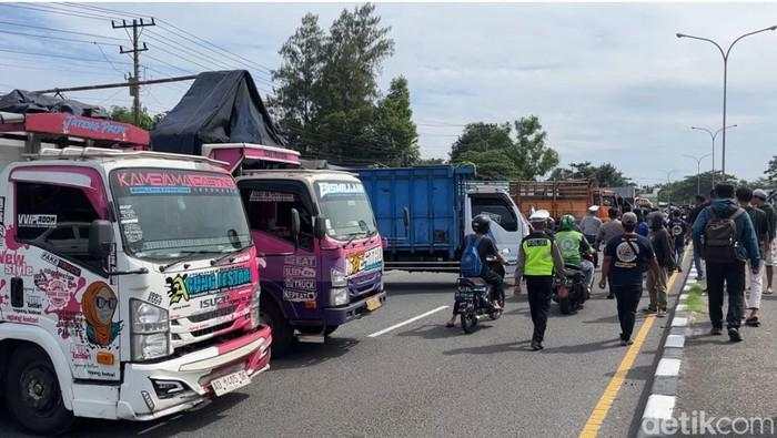 Sopir Truk Demo soal ODOL, Petani-Peternak Kena Getahnya