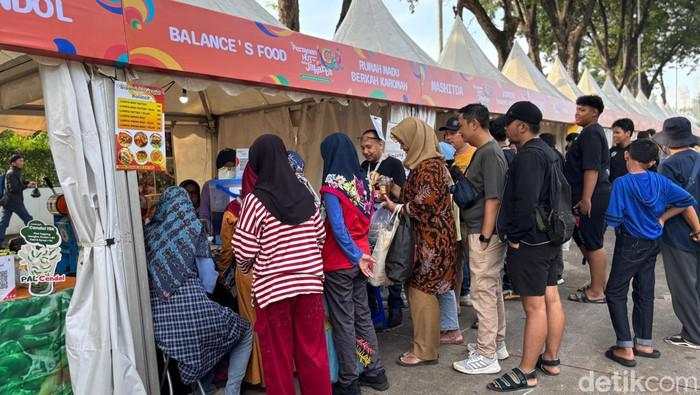 Jamkrida Turut Ramaikan HUT Jakarta Taman Lapangan Banteng