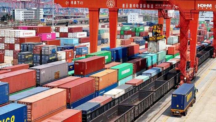 Industri RI di Ujung Tanduk Dilibas Produk China
