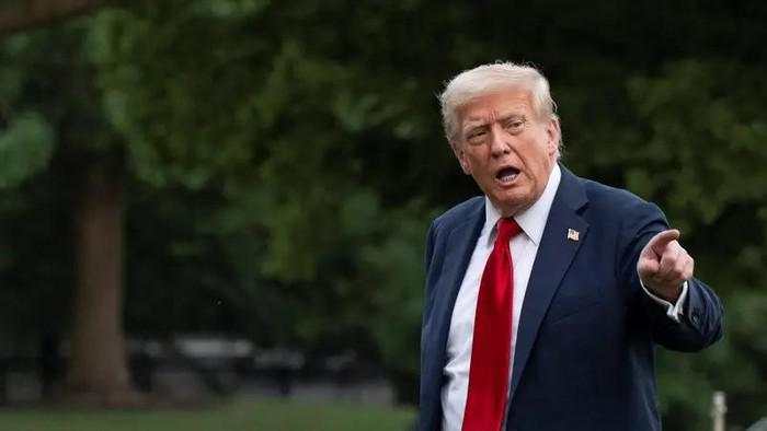 Trump Tuntut Tarif Impor dari Uni Eropa Naik hingga 20%
