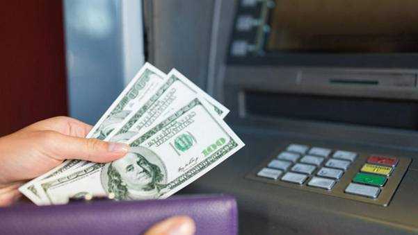 Which Bank Gives Best USD Exchange Rate in 2025?