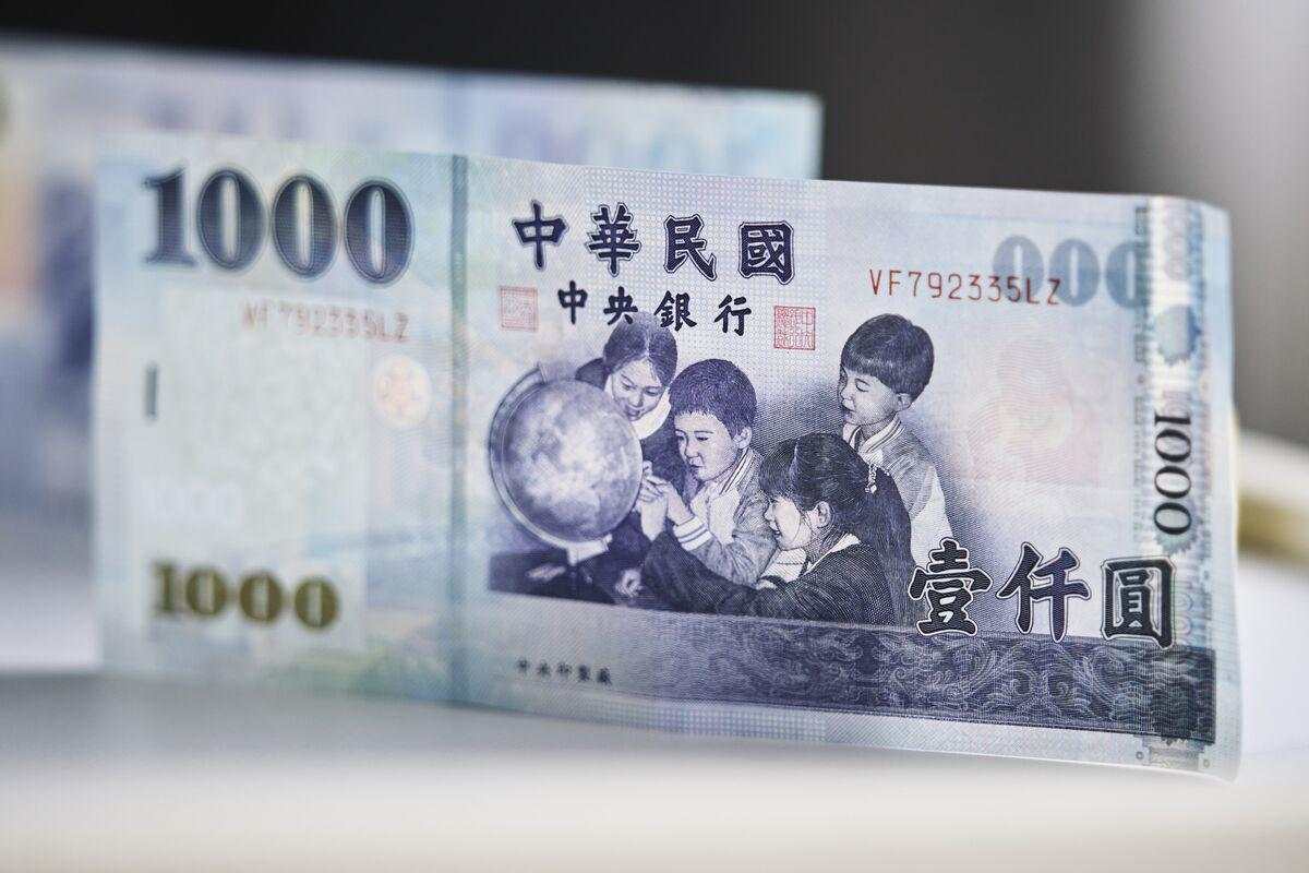 Đồng TWD bất ngờ giảm mạnh, củng cố tin đồn NHTW can thiệp