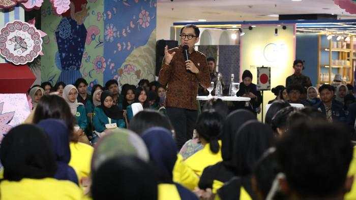 Wamenperin Dorong Anak Muda Aktif Lestarikan Batik di Era Digital