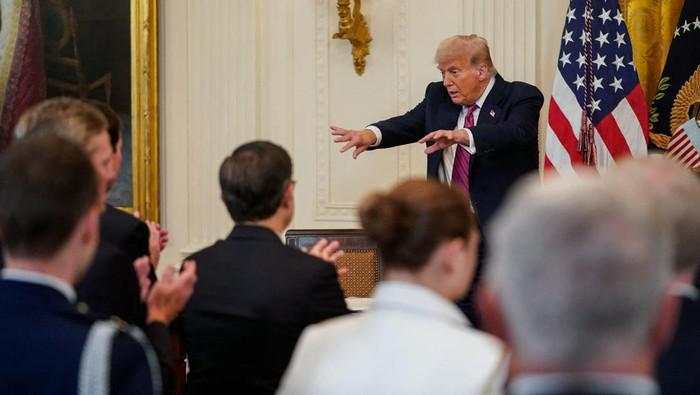 Trump Dikabarkan Bakal Terbang ke China Sambangi Xi Jinping Bahas Tarif