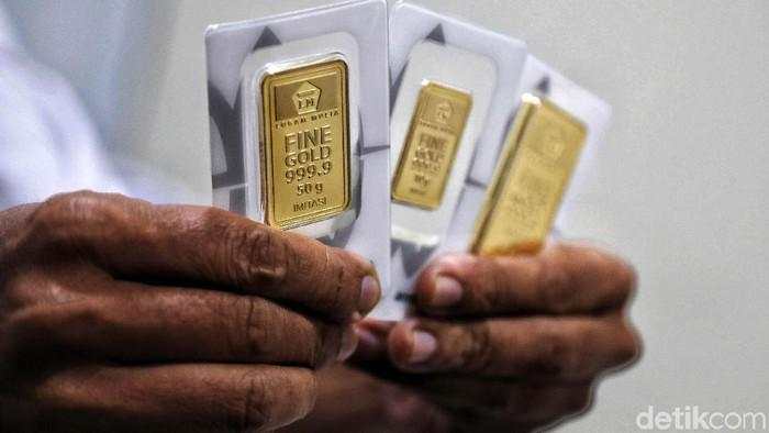 Trump Pangkas Tarif Impor RI, Harga Emas Antam Tenggelam