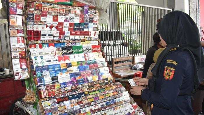 Peredaran Rokok Ilegal Makin Merajalela!