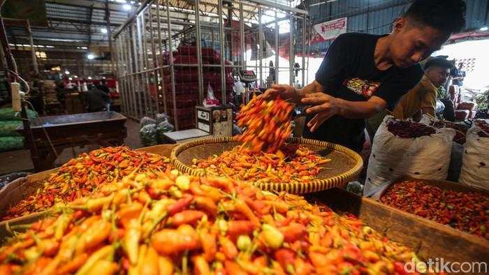 Mahalnya Harga Bawang hingga Cabai di Jakarta