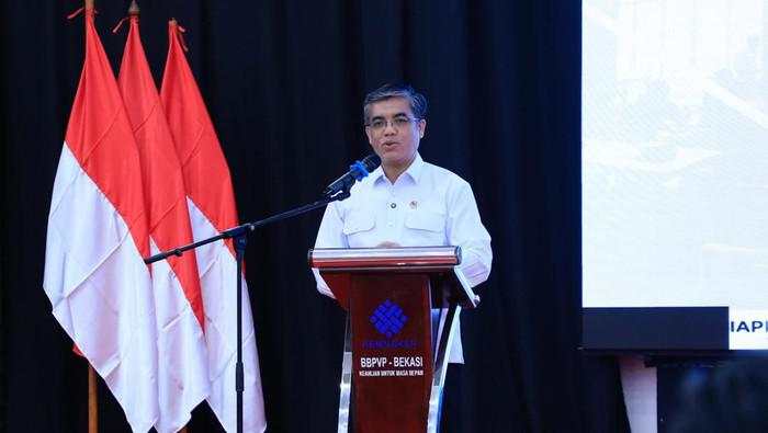 Menaker Bantah RI Krisis Lapangan Kerja