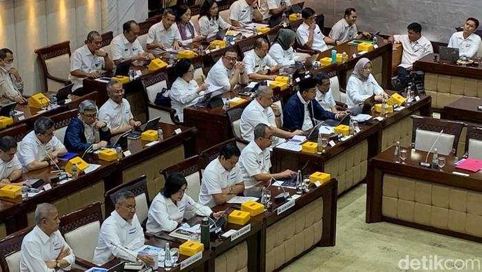 Giliran Sri Mulyani Minta Tambah Anggaran Kemenkeu Jadi Rp 52 T