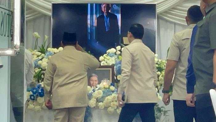 Hormat Terakhir Prabowo Buat Kwik Kian Gie