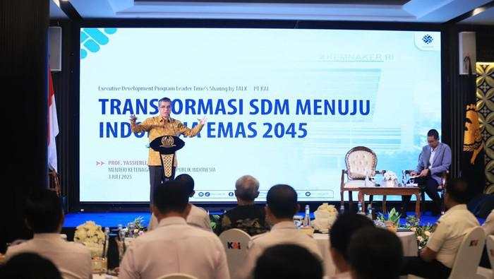 Menaker Tekankan Pentingnya Kearifan Lokal Bangun Hubungan Kerja Harmonis