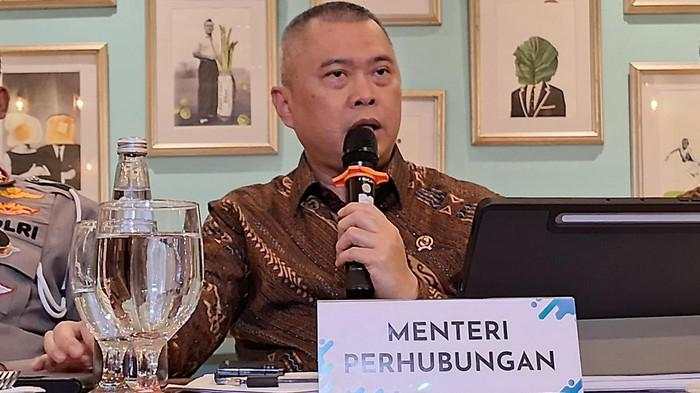 Larangan Truk ODOL Wira-wiri Mundur, Menhub Ungkap Alasannya