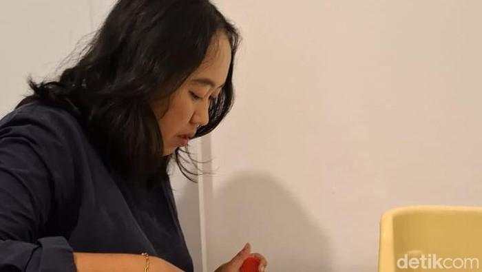 Jasa Pet Sitter Nggak Cuma Rawat Kucing & Anjing, tapi Juga Ayam