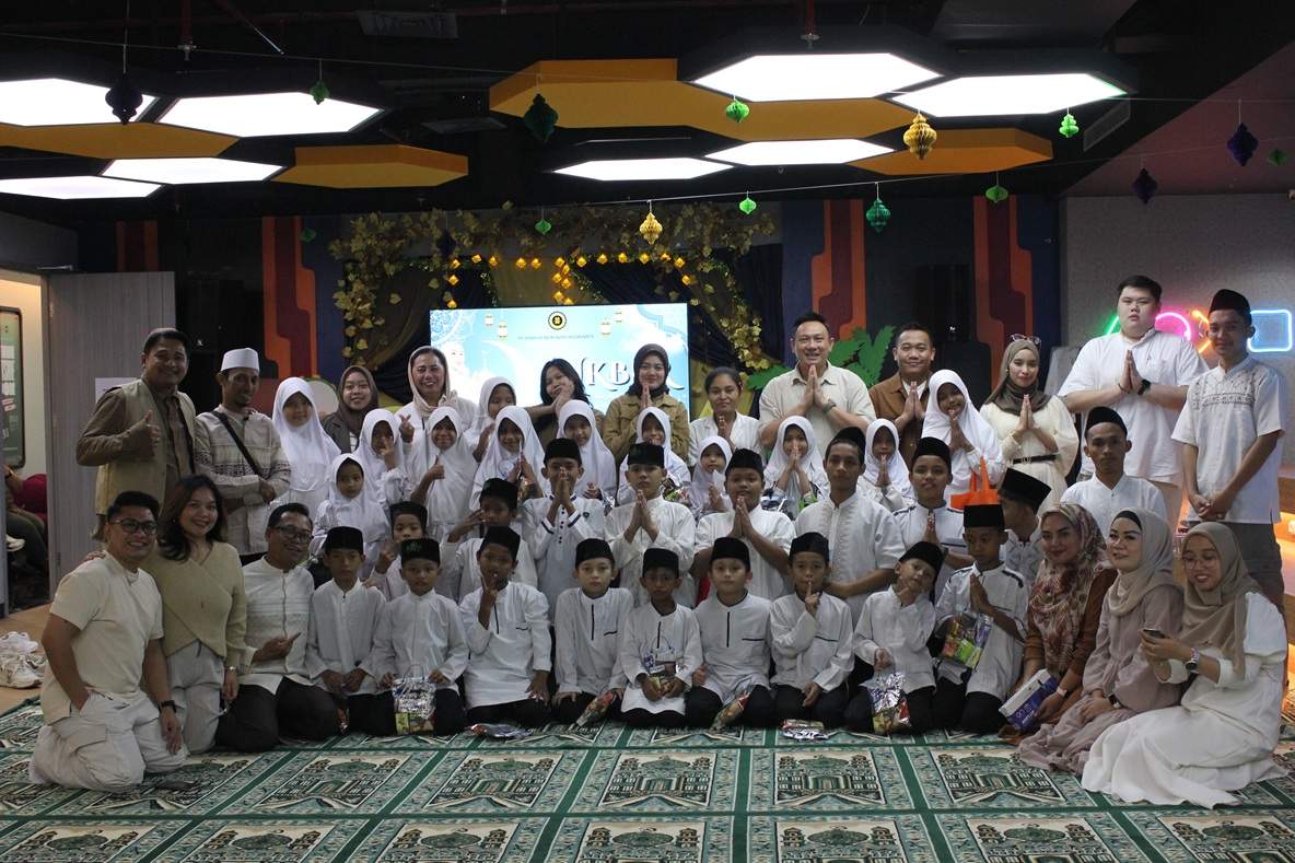 PT SOLID GOLD BERJANGKA BERBUKA PUASA BERSAMA ANAK-ANAK YATIM PIATU