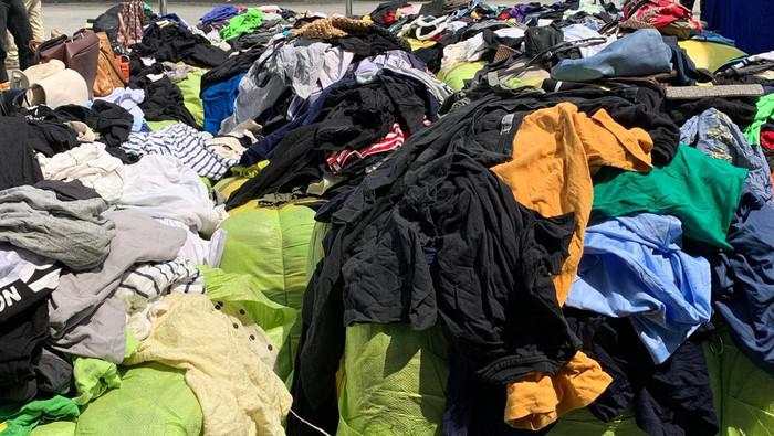 Bea Cukai Gagalkan Ribuan Pakain Bekas Masuk RI, Mayoritas dari Malaysia