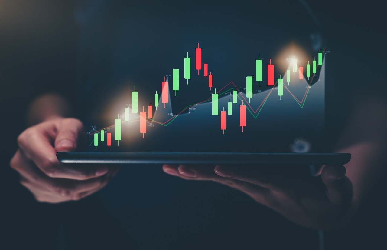 Waspadai Koreksi Jangka Pendek IHSG Jelang Akhir Pekan, Cek Potensi Saham BBTN-PANI