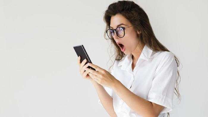 Penyebab Iklan Muncul Terus di HP dan Cara Menghilangkannya