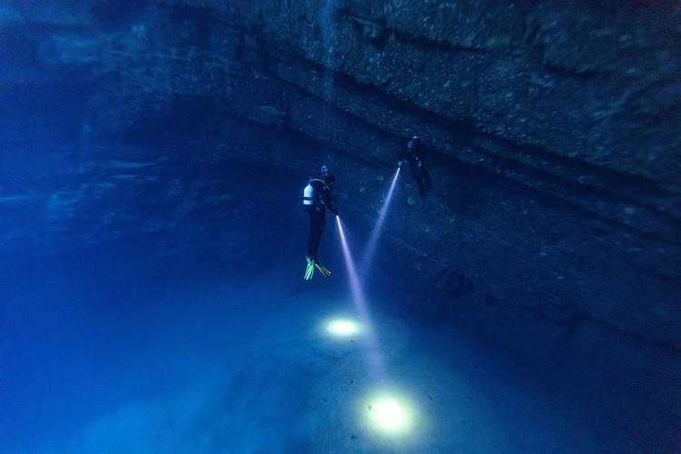 10 Kisah Penjelajah Gua yang Terjebak Hingga Meninggal Dunia