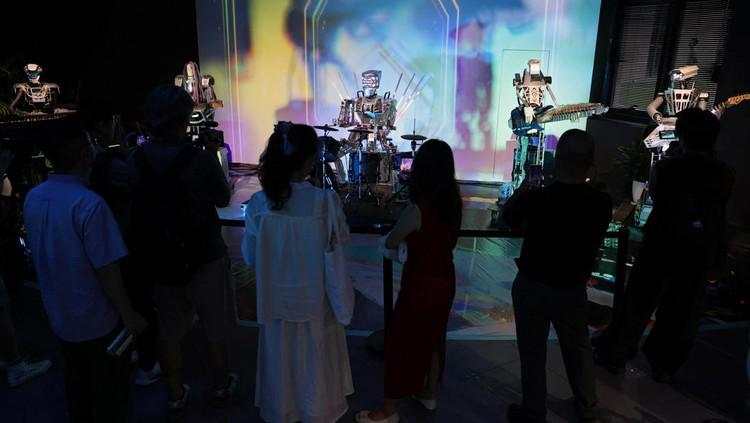 Beijing Luncurkan Toko Robot, Jual Pelayan hingga Anjing Pintar