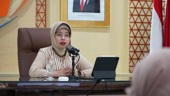 Prabowo Klaim Pengangguran Turun ke Level Terendah, Bos BPS Buka Suara