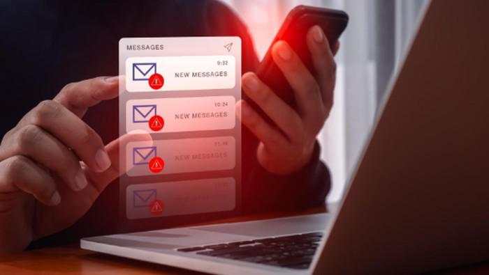 Mitigasi Pembajakan Akun Perbankan melalui Smishing dan Fake BTS
