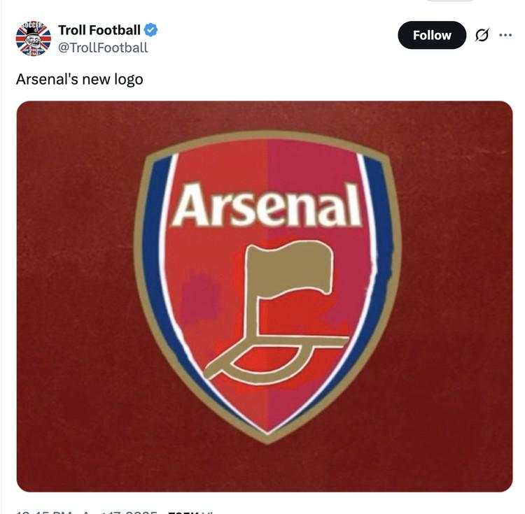 Meme Arsenal Hajar MU: Blunder Bayindir, Onana Dirindu