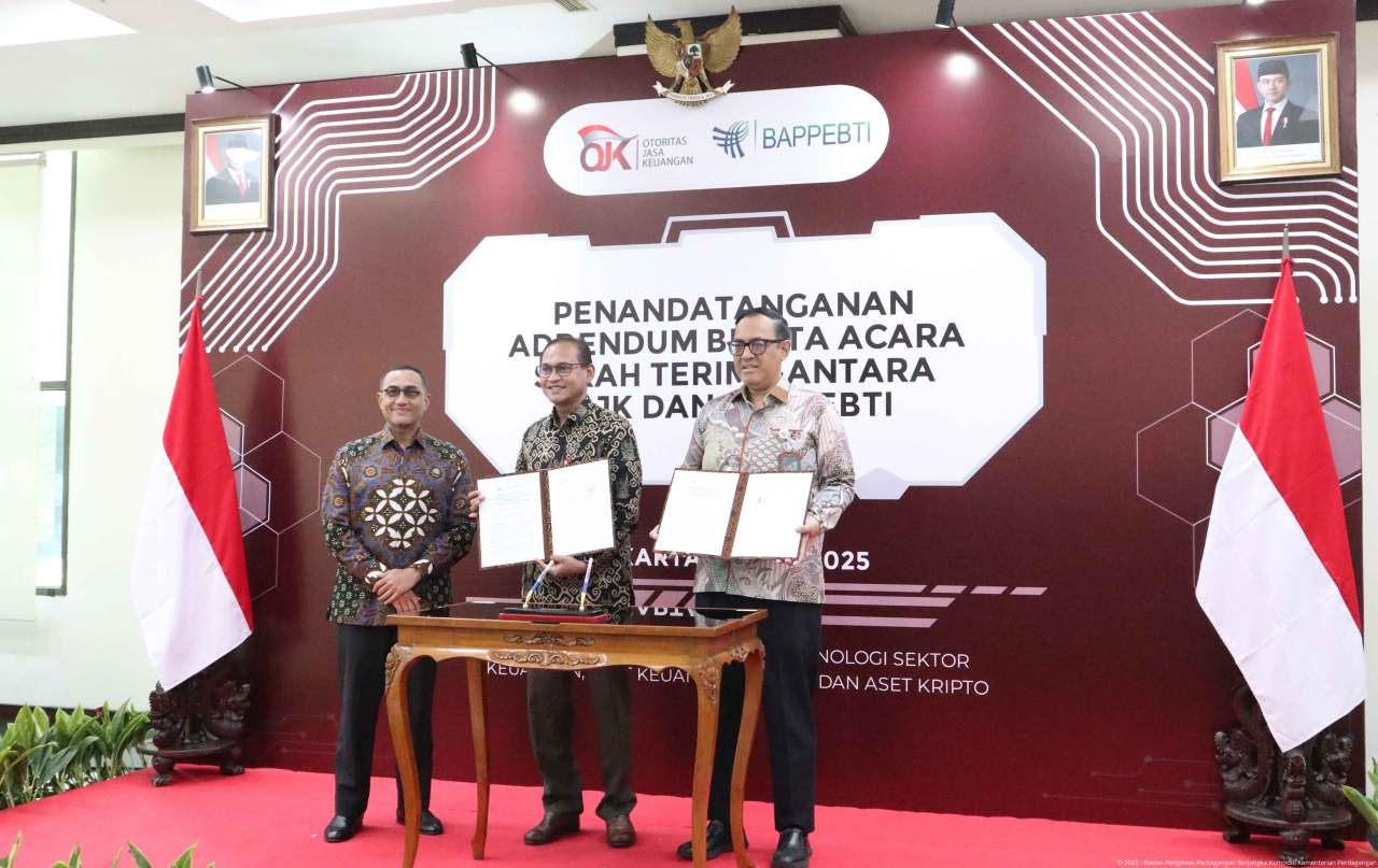 Bappebti dan OJK Perkuat Sinergi: Tandatangani Addendum BAST Peralihan Produk Derivatif Aset Kripto ke OJK