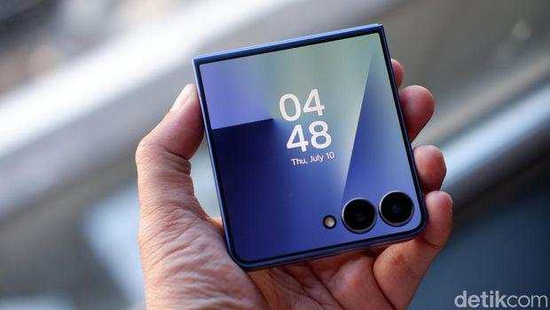 Galaxy Z Flip7 Direkomendasikan Agung Karmalogy untuk Bunda-Bunda, Ini Alasannya!