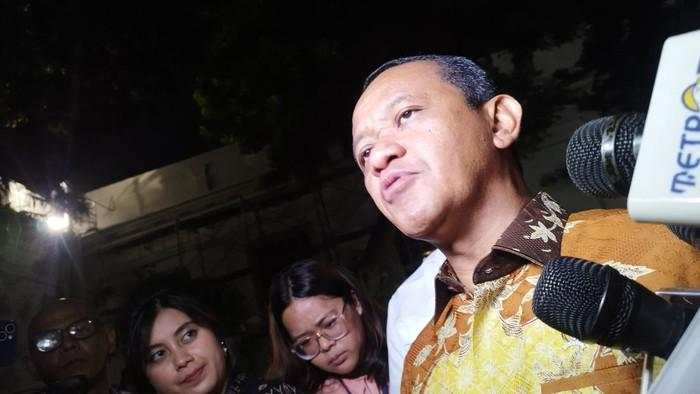 Bahlil Rayu Investor Bangun Pabrik Baterai di RI: Bahan Baku Pasti Murah
