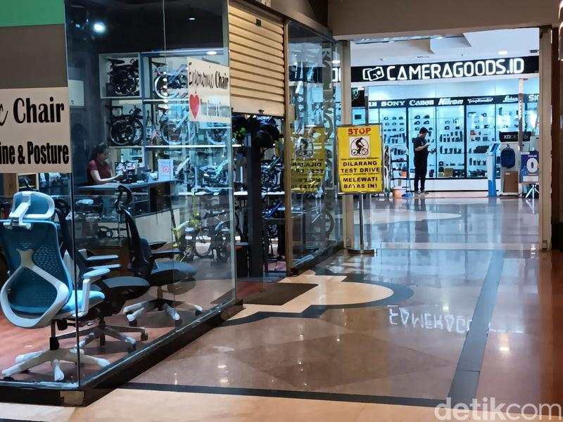 Toko Sepeda Mewah di STC Senayan Ramai-ramai Tutup, Kini Tinggal Satu!